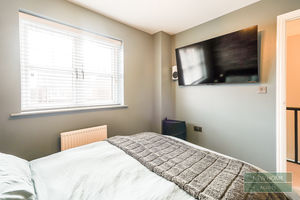 Photo 18- click for photo gallery